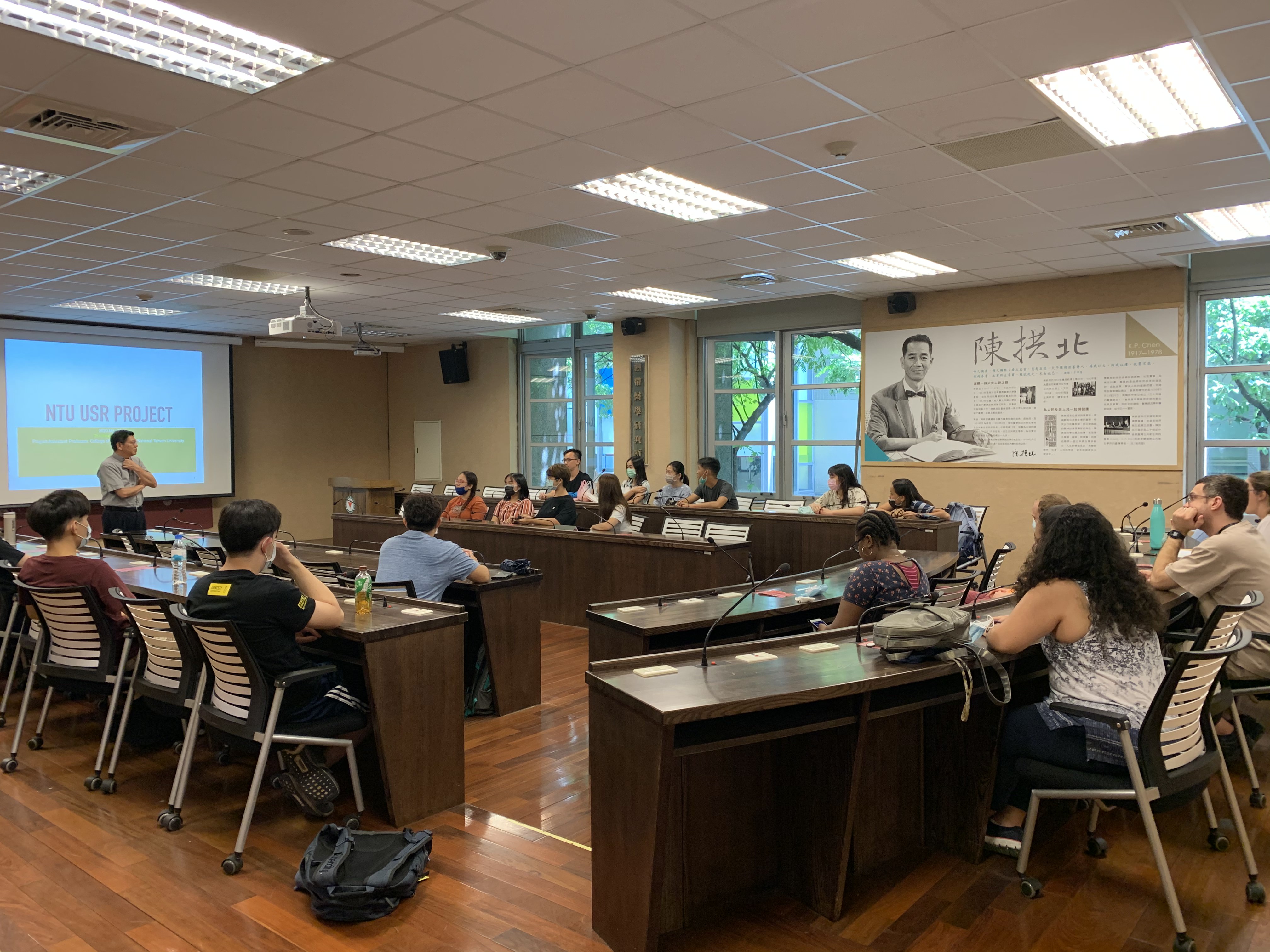 2020年7月3日馬拉威防疫團隊學生會議。