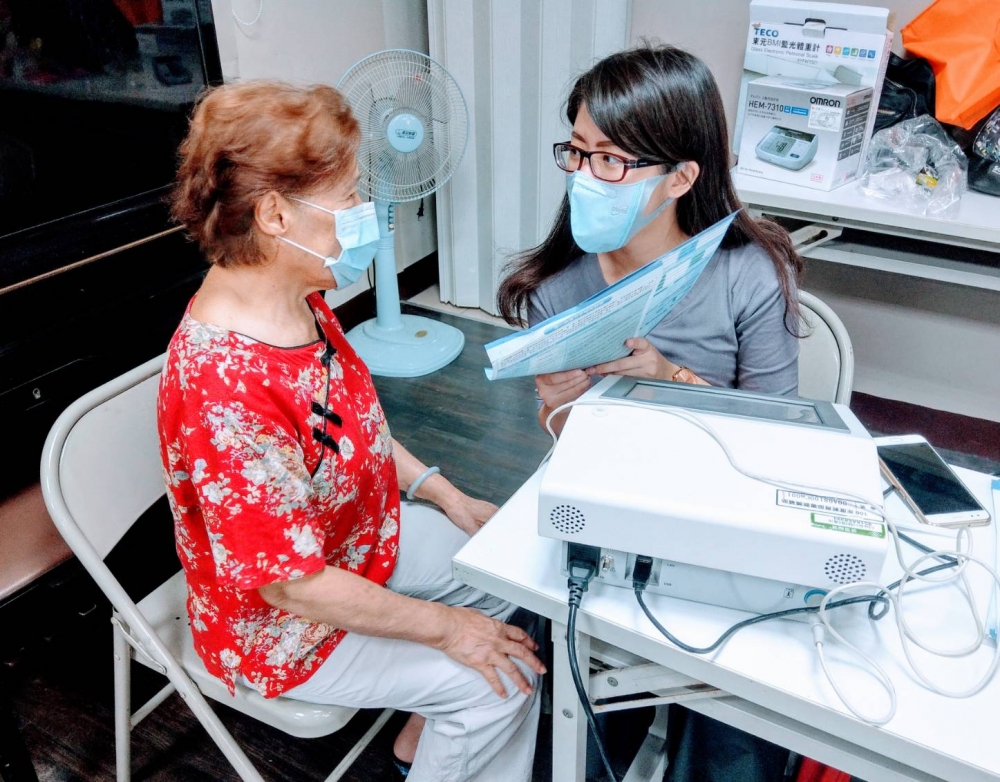 (圖片擺放位置：一、關懷行動中，生命的悸動-第二段文字旁)
**圖檔2&圖檔3,上下併列於第二段文字旁