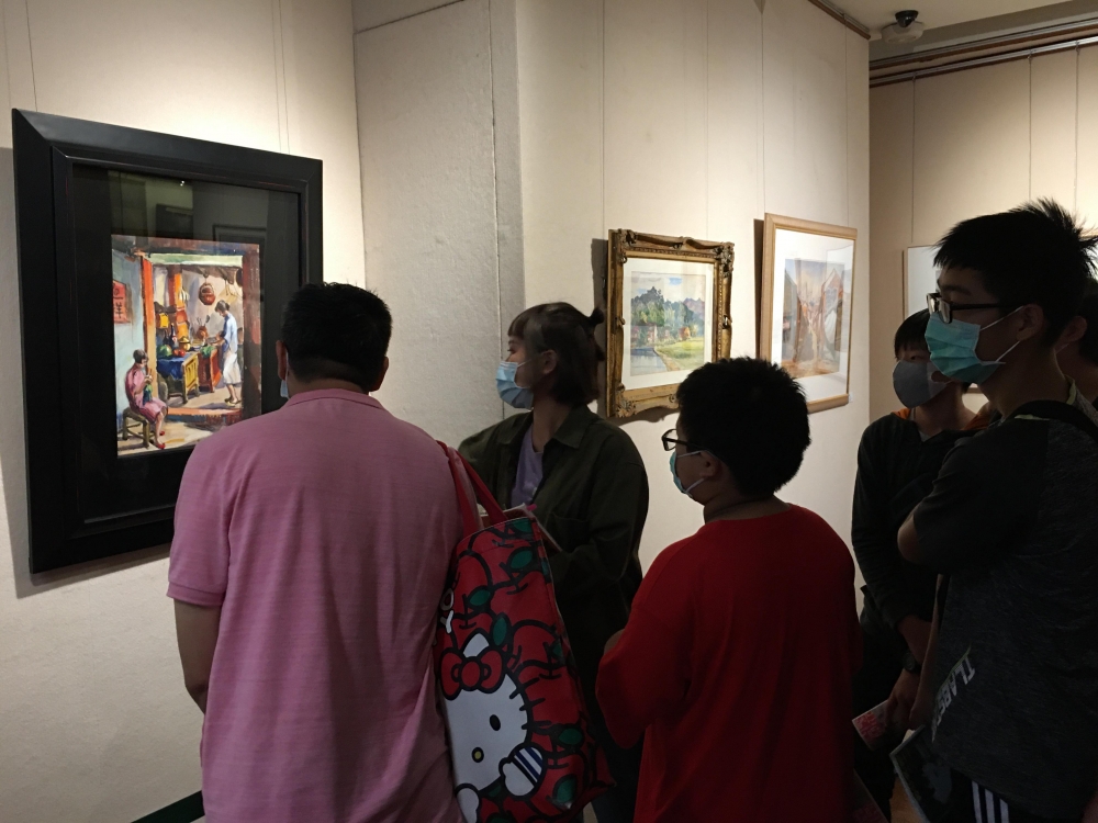 李梅樹紀念館專業實習課程
本校歷史系學生學習向民眾導覽李梅樹作品