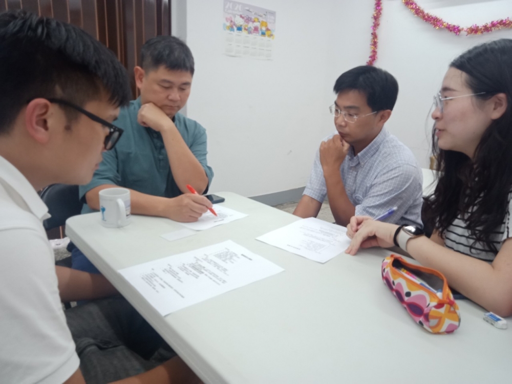 子計畫一與里長進行專案討論。
規劃45個里民的家的故實及介紹